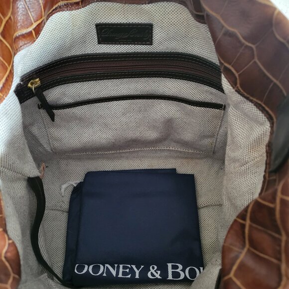 Dooney and Bourke Hand bag - Picture 4 of 4